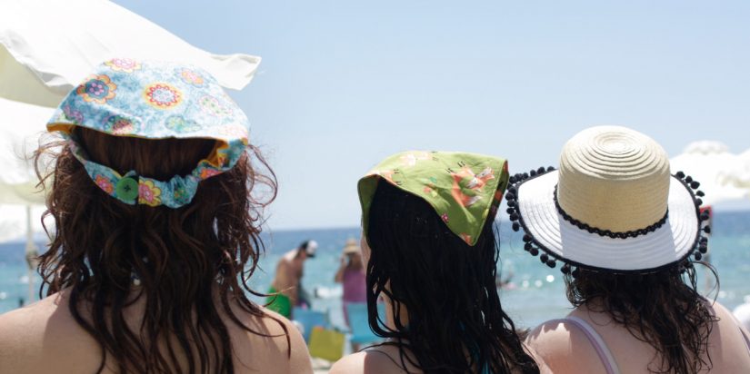 3 ιδέες για να φτιάξετε το δικό σας καπέλο παραλίας